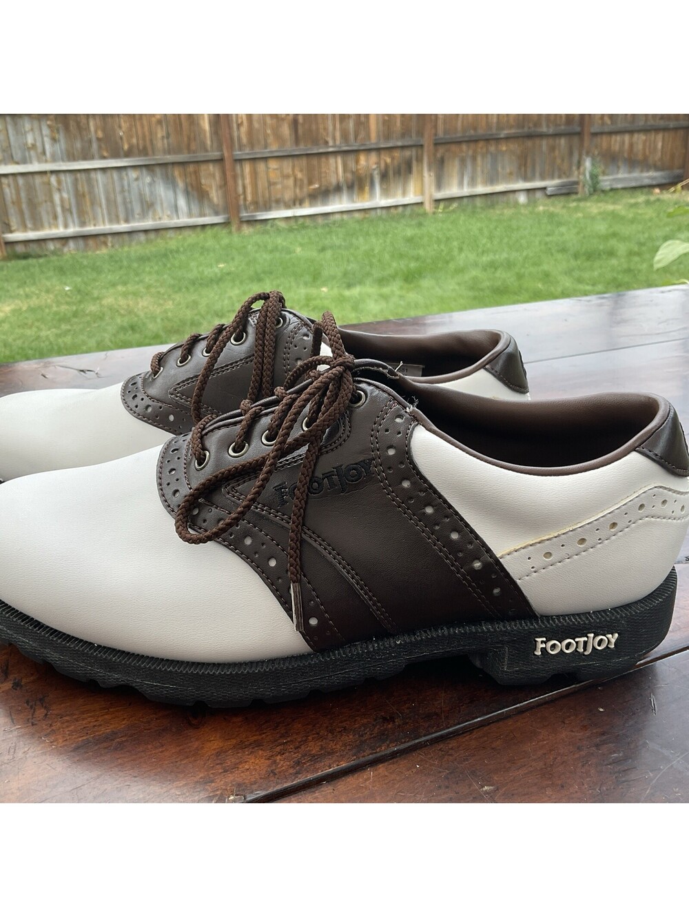 FootJoy 45581 Golf Shoes Greenjoys Brown and White Saddle 8M GREAT Condition